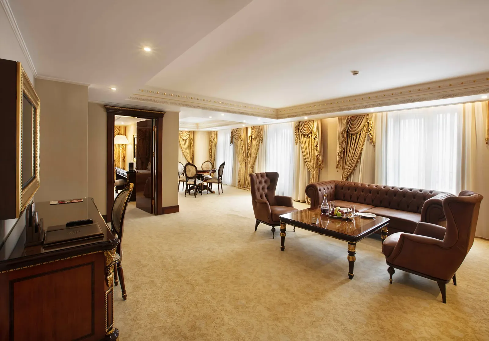 Where Comfort Meets Elegance for Families: Family Royal Suite